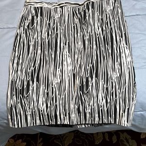 Love❣️ Love❣️ Love this skirt.